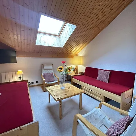 Skis Aux Pieds Avec Piscine Et Cheminee Au Centre De Meribel, 3 Pieces Pour 6 Personnes - Fr-1-180-137 Apartment Meribel