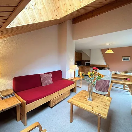 Skis Aux Pieds Avec Piscine Et Cheminee Au Centre De Meribel, 3 Pieces Pour 6 Personnes - Fr-1-180-137 *